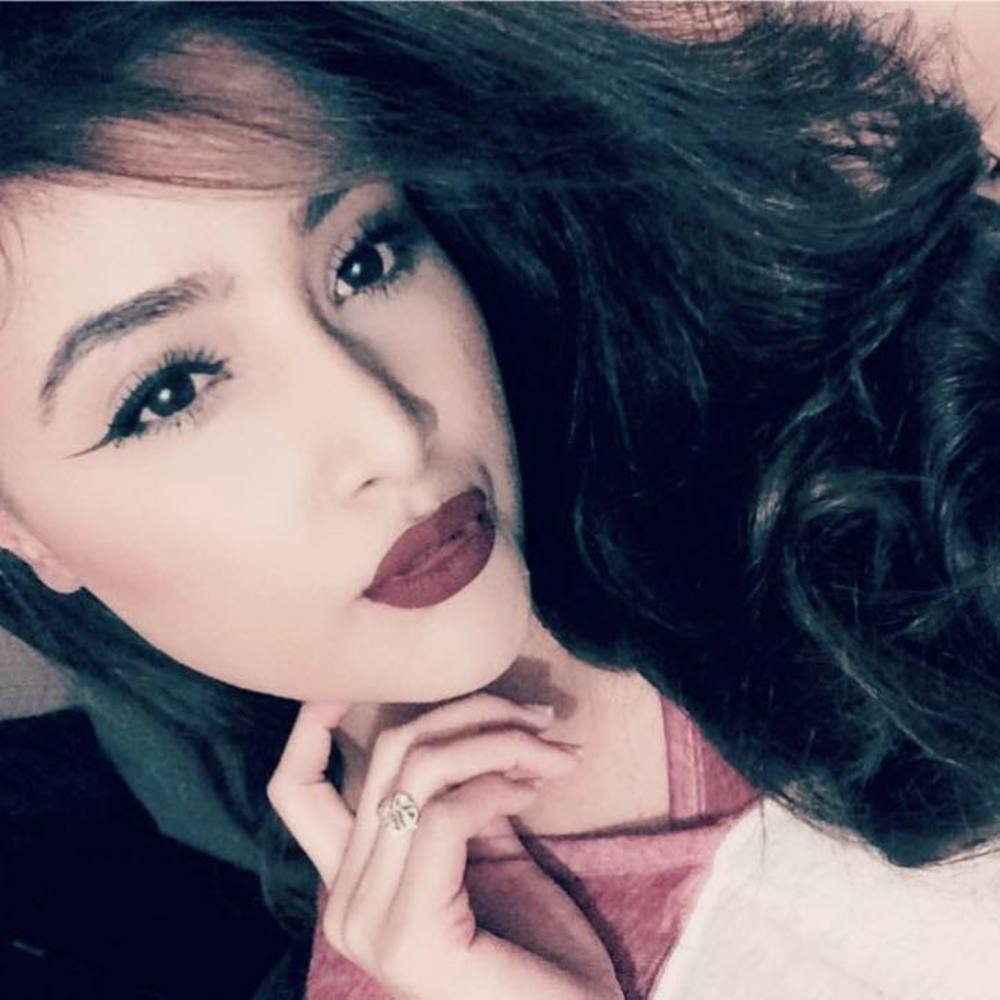 Meet your Posher, Maria